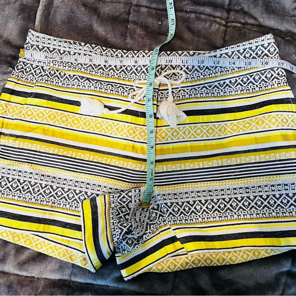 LOFT Boho Shorts Tassel Tie Waist Yellow Gold Gray Size 8 Tapestry The Riviera - Picture 8 of 8